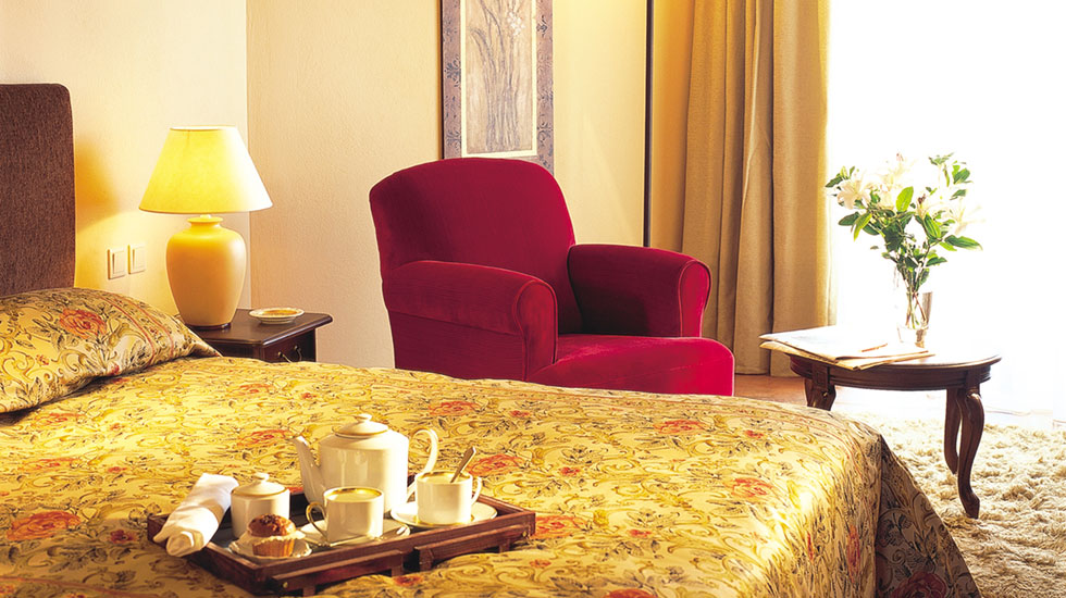 Egnatia Superior Guestrooms with Elegant Furnishings